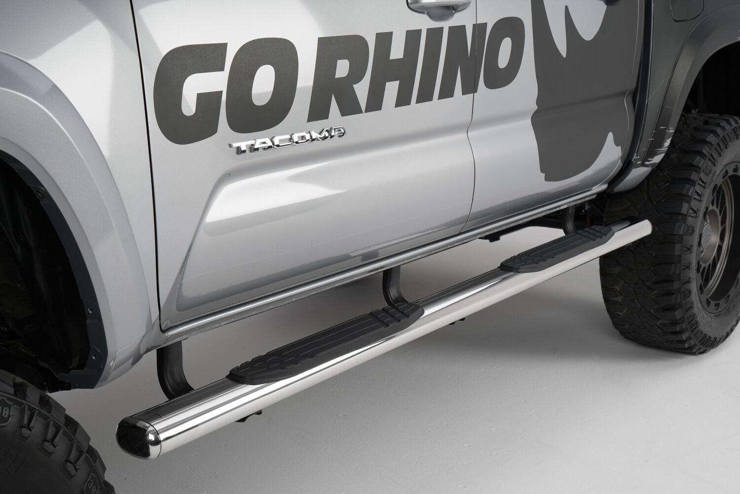 4 Inch 1000 Series SideSteps & Bracket Kit Stainless Steel 2022-2026 Toyota Tundra Go Rhino