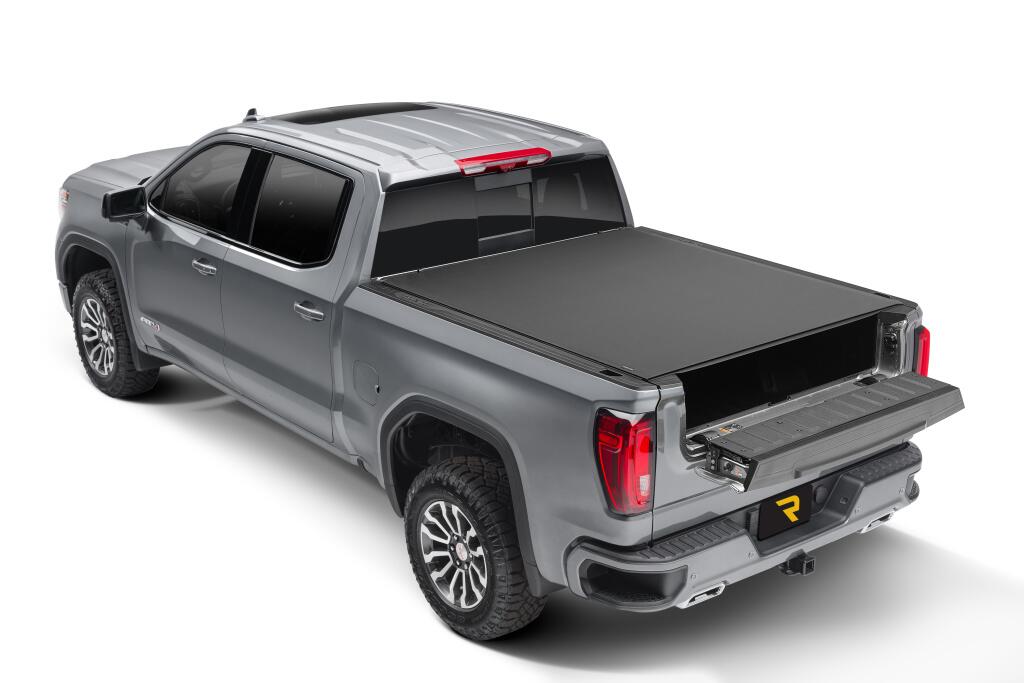 Pro X15 Tonneau Cover Black 2015-2022 Colorado/Canyon 6 Foot 2 Inch Bed without Sport Bar Truxedo