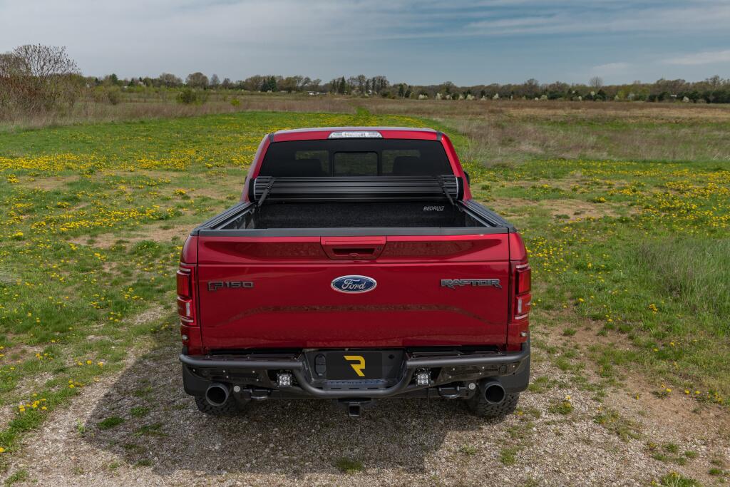 Sentry Tonneau Cover Black 2014-2018 (2019 Legacy/Limited) Silverado/Sierra 1500/2015-2019 2500 HD/3500 HD 6 Foot 6 Inch Bed without Sport Bar Truxedo