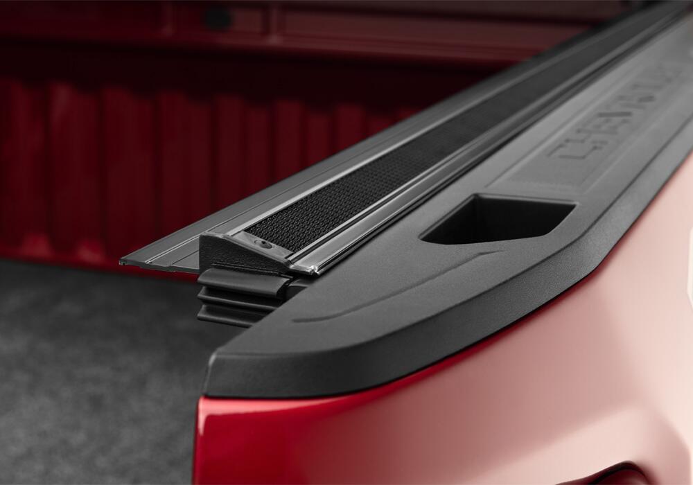 Sentry Tonneau Cover Black 2019 (New Body Style)-2026 Silverado/Sierra (without CarbonPro Bed) 5 Foot 9 Inch Bed Truxedo