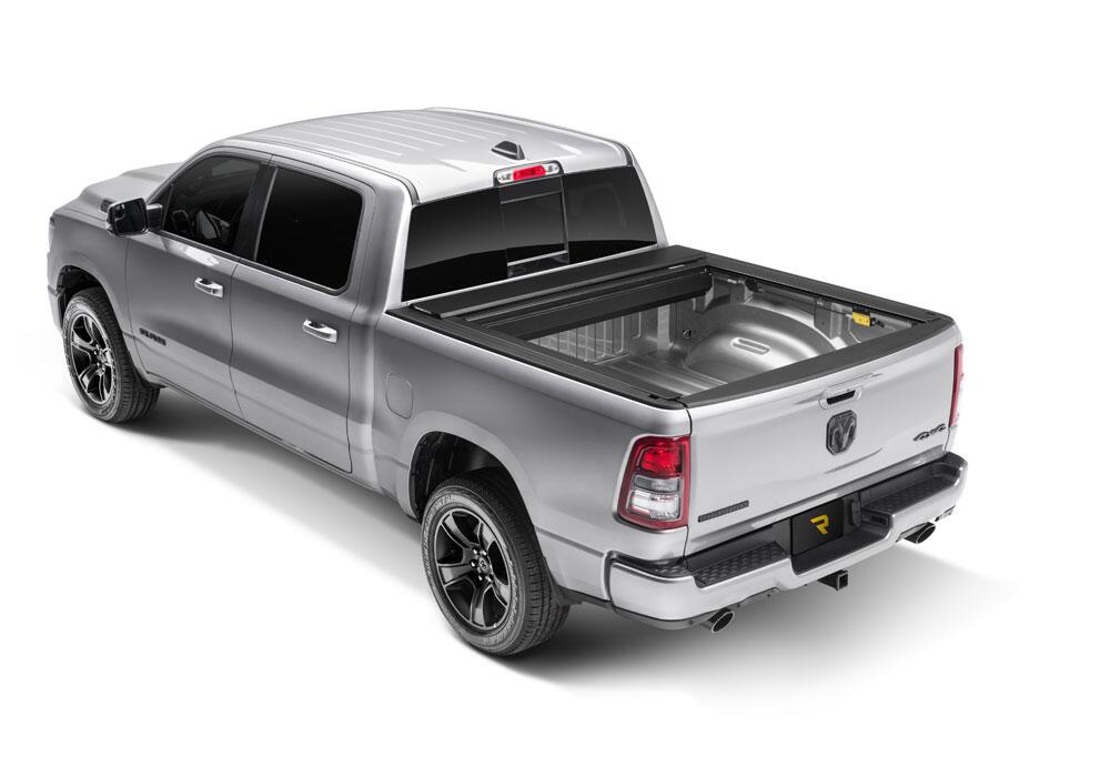 E-Series XT Locking Retractable Truck Bed Cover for 2019 (New Body Style)-2026 Chevy Silverado/GMC Sierra 1500 5' 10 inch Bed without CarbonPro Bed Roll N Lock