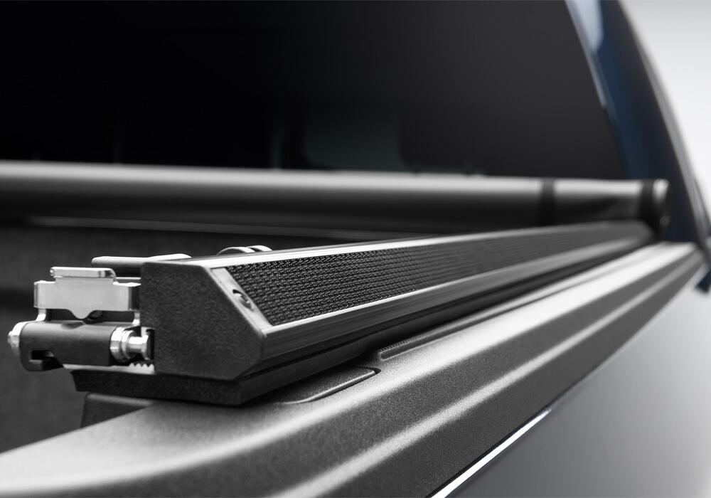 TruXport Tonneau Cover Black 2015-2025 Ford F-150 5 Foot 7 Inch Bed (Includes Lightning) Truxedo