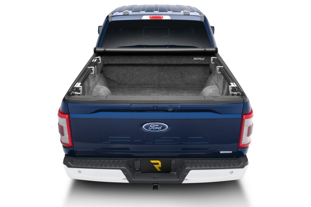 TruXport Tonneau Cover Black 2015-2025 Ford F-150 6 Foot 7 Inch Bed Truxedo