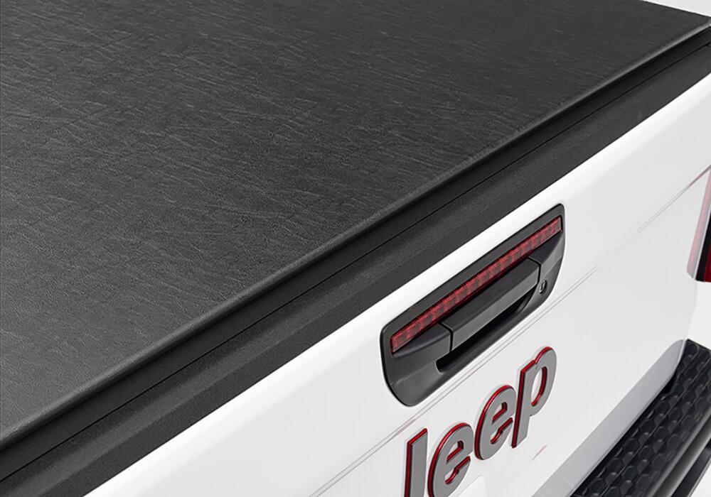Lo Pro Tonneau Cover Black 2020-2025 Jeep Gladiator with or without Trail Rail System Truxedo