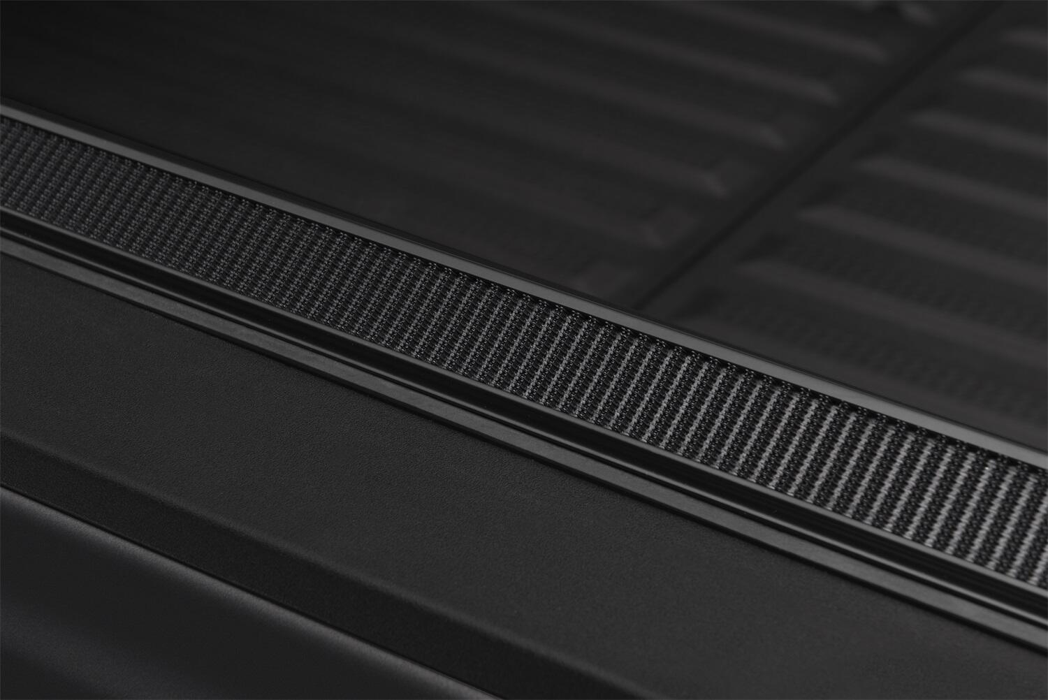 Lo Pro Tonneau Cover Black 2017-2025 Honda Ridgeline Truxedo