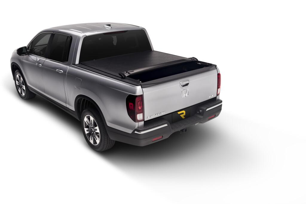Lo Pro Tonneau Cover Black 2017-2025 Honda Ridgeline Truxedo