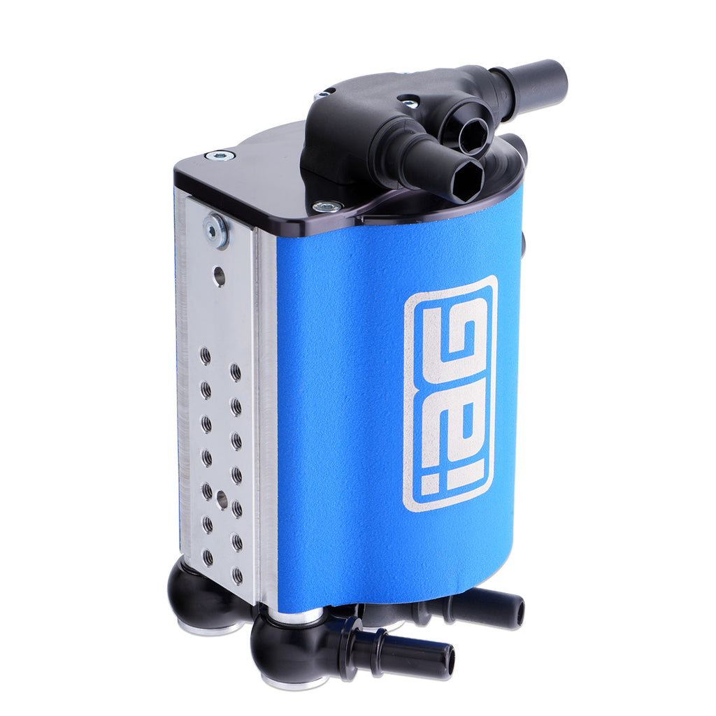 IAG-ENG-F7900BL-02.jpg