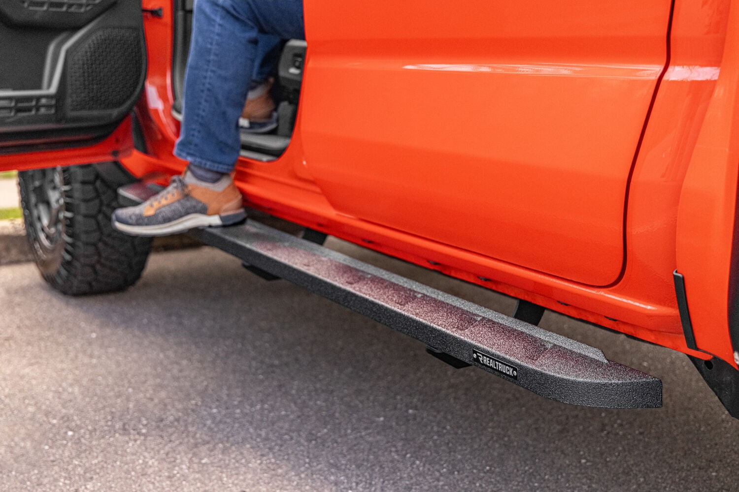 RB10 Slim Line Running Boards W/Brackets Bedliner coating 2024-2026 Toyota Tacoma Go Rhino