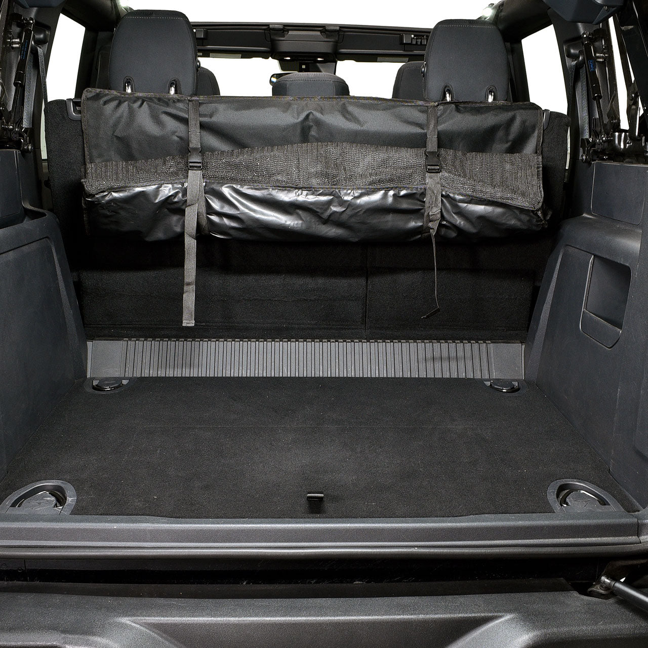IAG-ACC-F3009-06.jpg