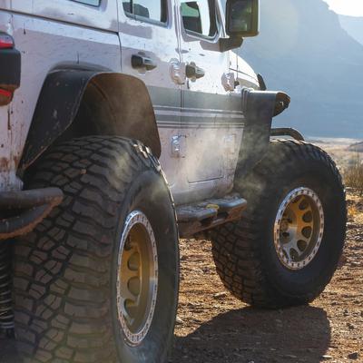 XRC Front and Rear Flat Fender Flare Set 2018-2022 Jeep Wrangler Smittybilt