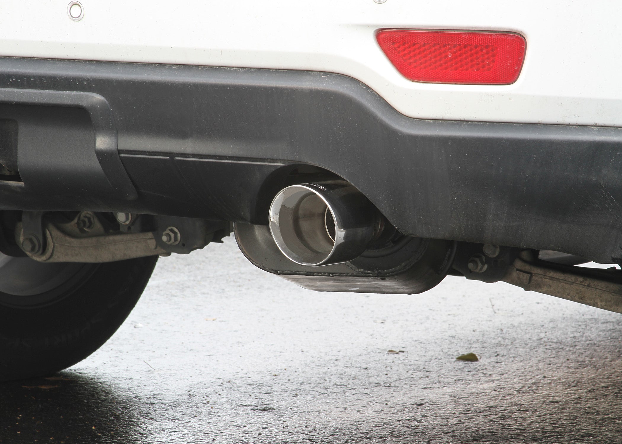 Force Ii Cat-Back Exhaust System Fits 2011-2022* Jeep Grand Cherokee (*2022 Grand Cherokee Wk Only) 3.6-Liter, Flow Fx Cat-Back 2.5 Inch Stainless Steel Exhaust System, Single Out Rear Exit Flowmaster