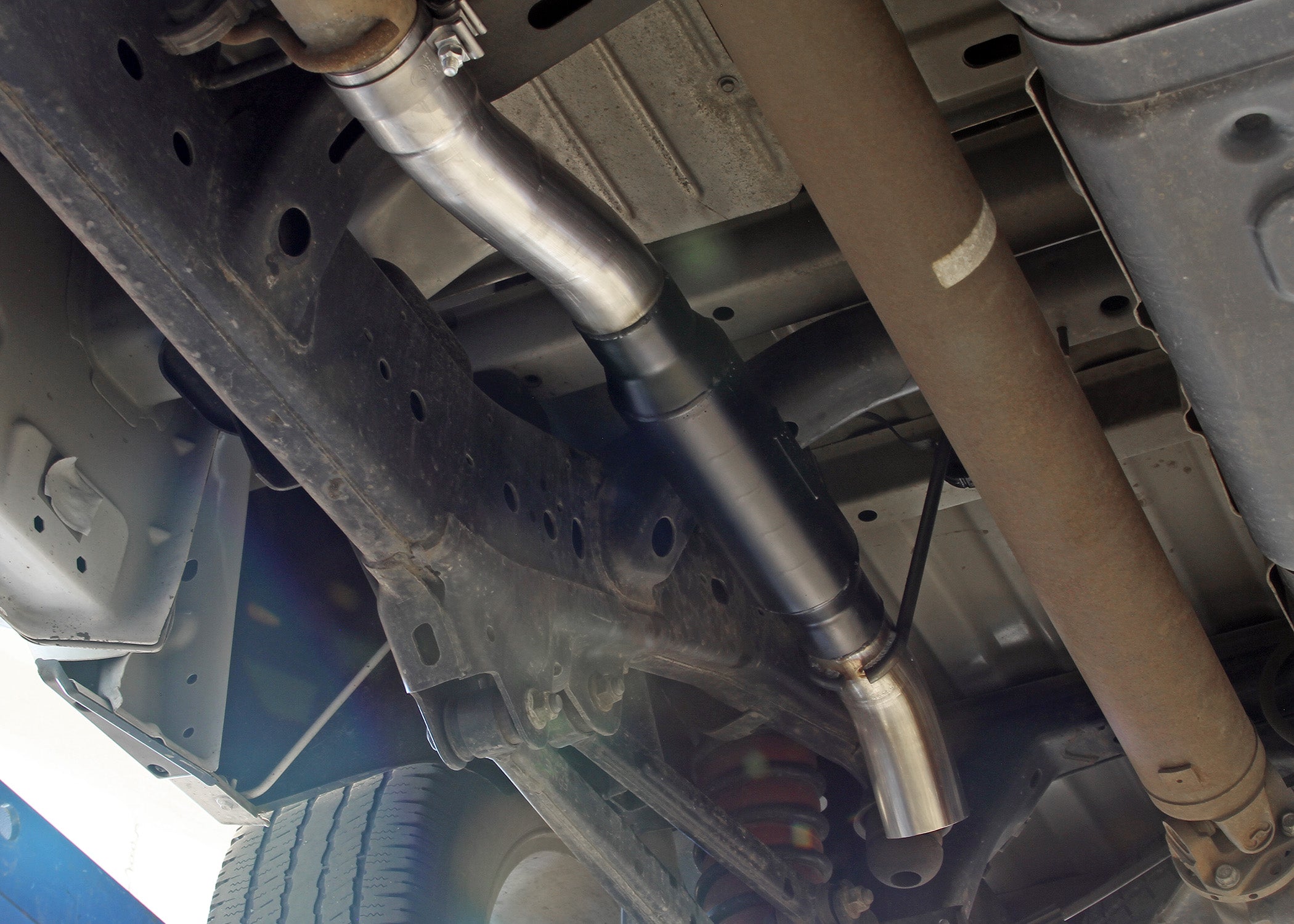 Outlaw Extreme Cat-Back Exhaust System 2009-2024 Ram 1500 (2019-2024 1500 Classic Only) 5.7L, 2009-2013 4.7L, Outlaw Extreme Stainless Steel 3.0 Inch Cat-Back System Flowmaster