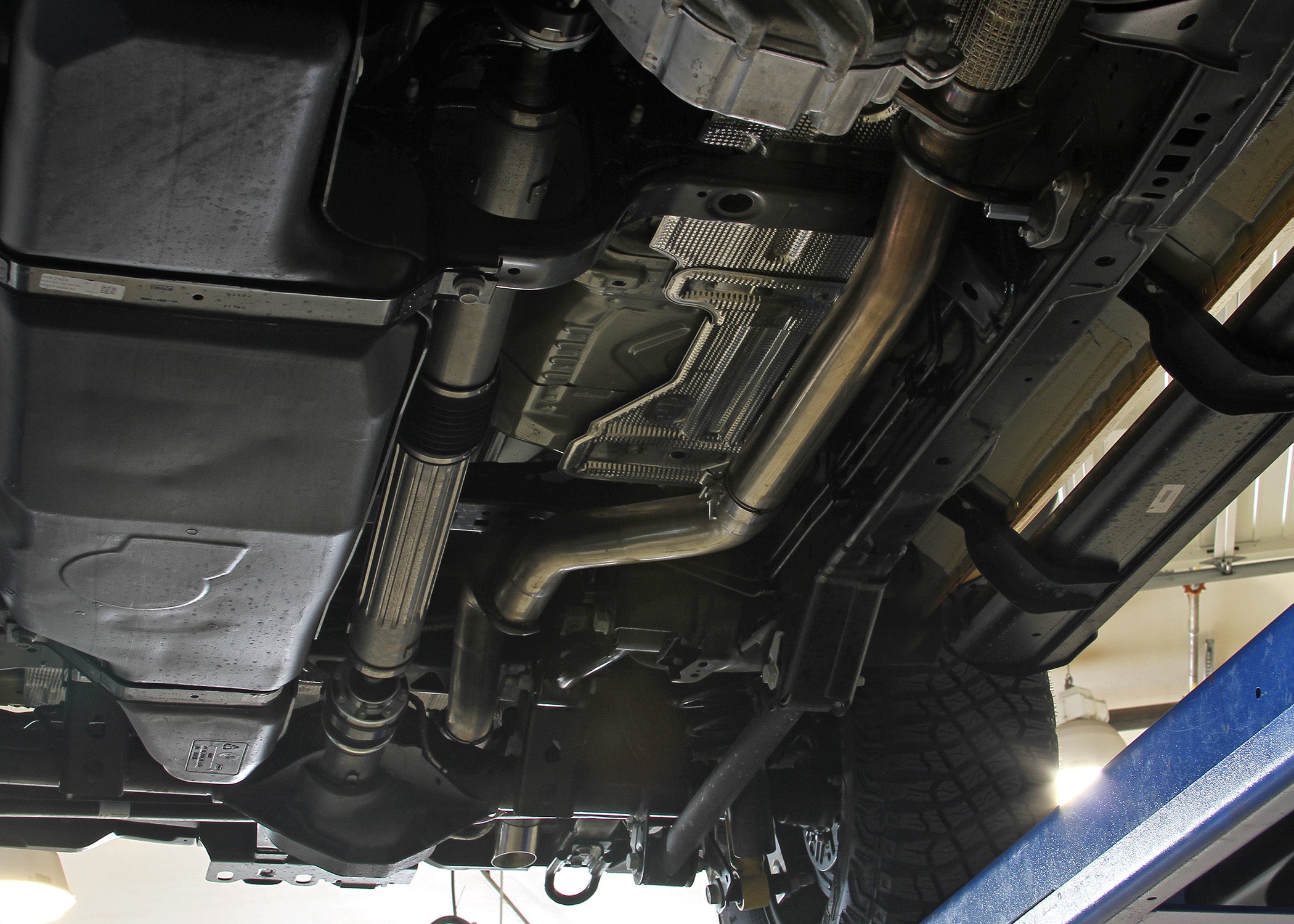Outlaw Cat-Back Exhaust System Fits 2021-2025 Ford Bronco 2.3L/2.7L Outlaw High Clearance Cat-Back, Single Exit, 4 Door Models Flowmaster