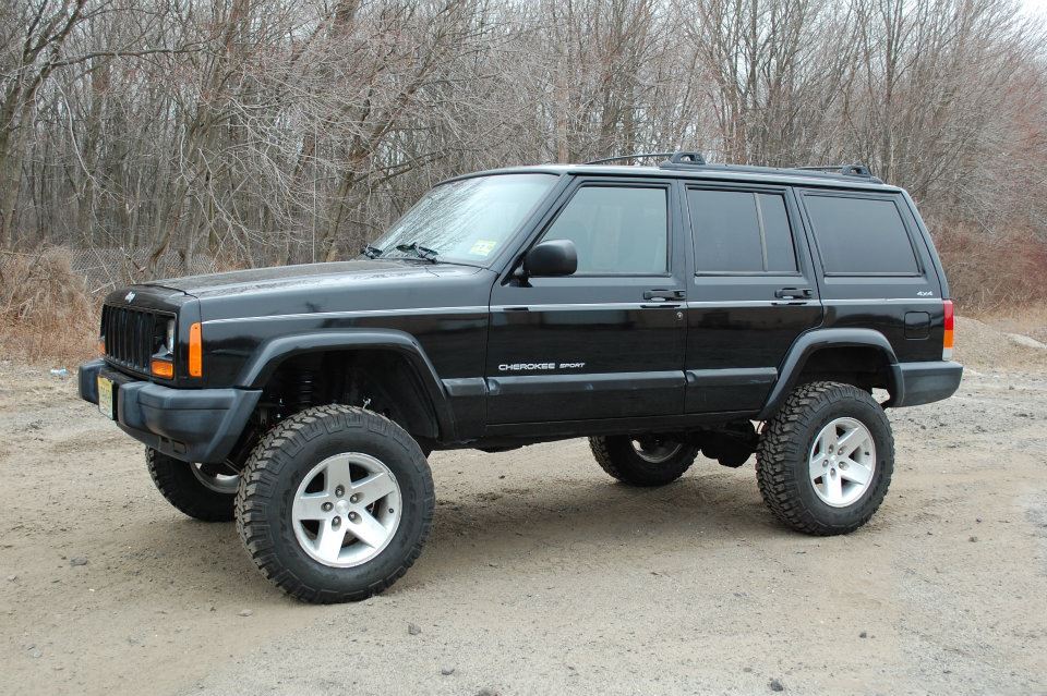Wrangler 5.5 Inch Front Coil Springs 1997-2006 TJ/LJ Or Cherokee 4.5 Inch Front Coil Springs 1984-2001 XJ Clayton Off Road