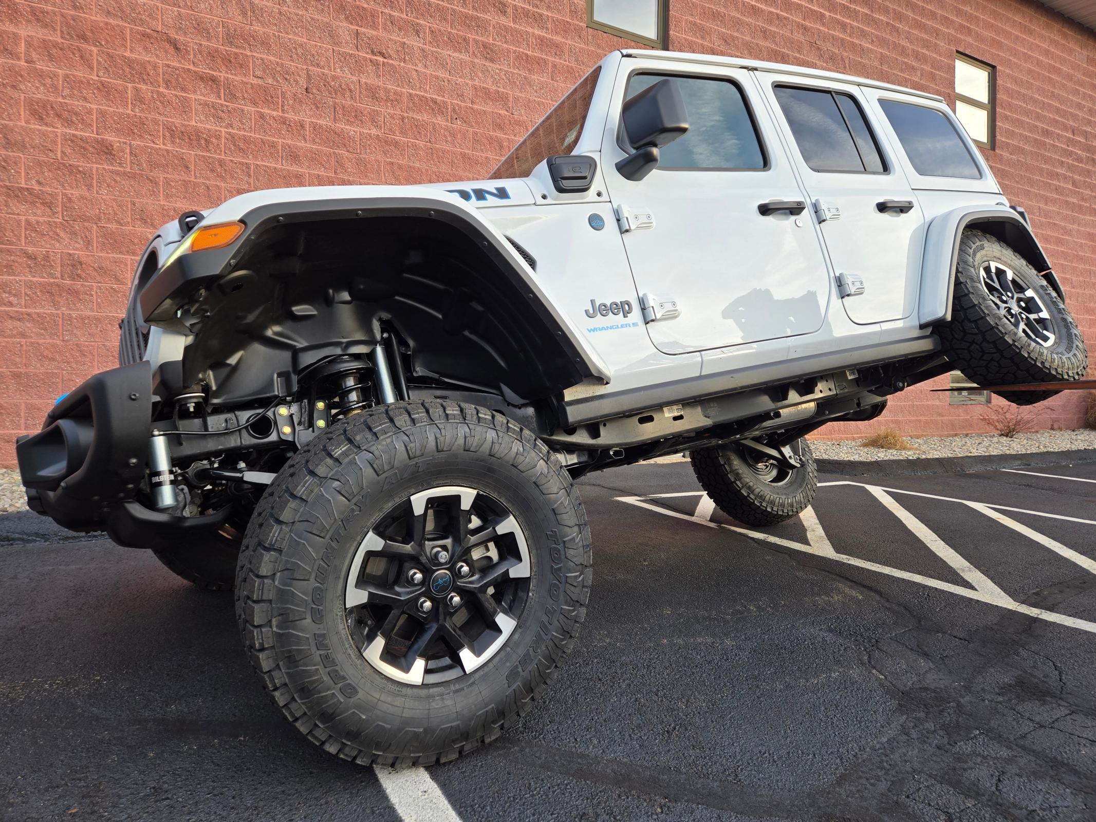 Wrangler 1.5 Inch Front Coil Springs 07-18 JK Clayton Off Road Or Wrangler 1.5 Inch Front Coil Springs 2018+ JL-V6 GAS I4 Turbo I4 4XE Or Gladiator .5 Inch Front Coil Springs 2021-2023 JT