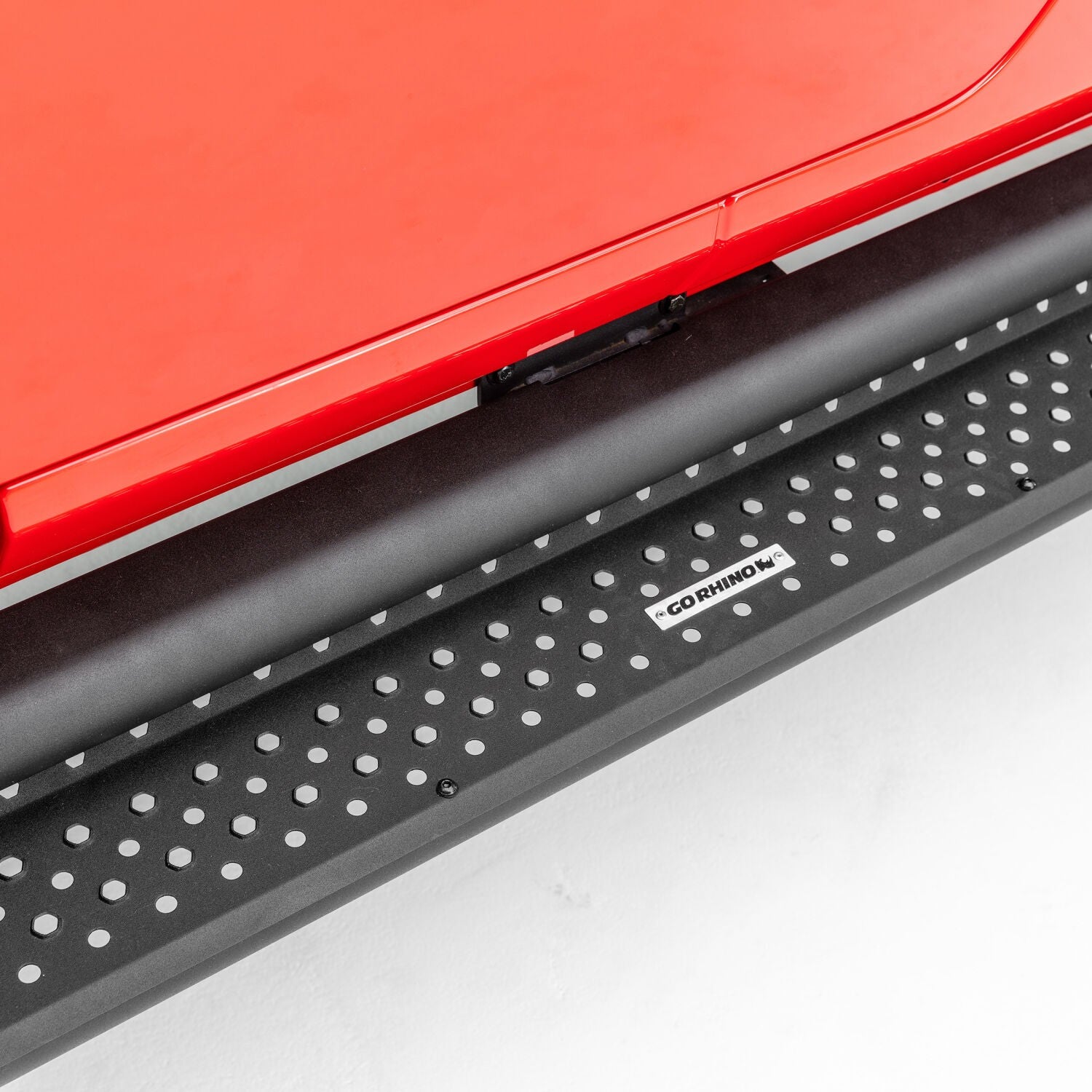 Dominator Xtreme D1 SideSteps With Mounting Bracket Kit Textured Black 2016-2024 Nissan TITAN XD 2017-2024 Nissan TITAN Go Rhino