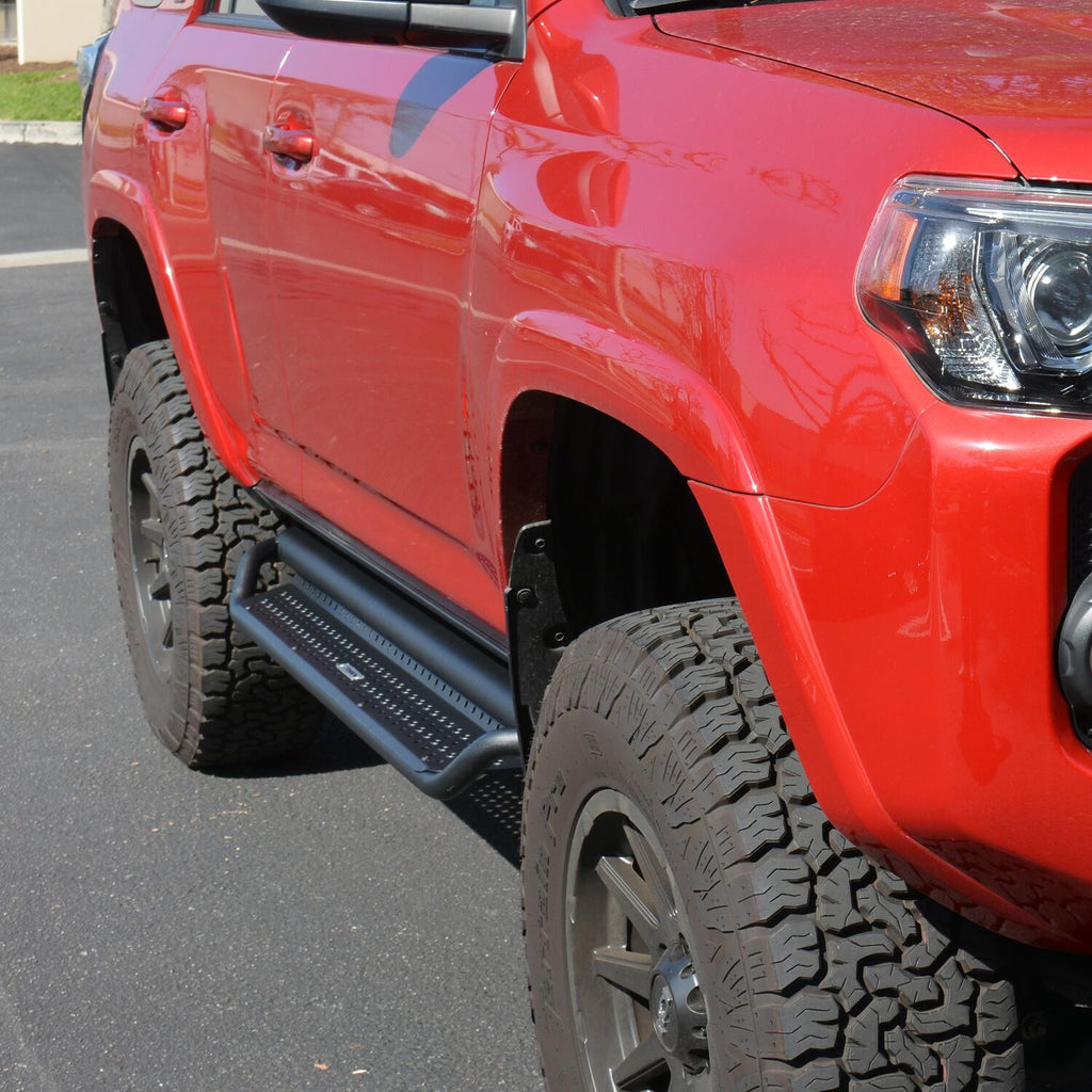 Dominator Xtreme D1 SideSteps With Mounting Bracket Kit Textured Black 2014-2024 Toyota 4Runner Go Rhino