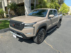 Dominator Xtreme D6 SideSteps W/ Mounting Bracket Kit Text. 2005-2026 Nissan Frontier Go Rhino