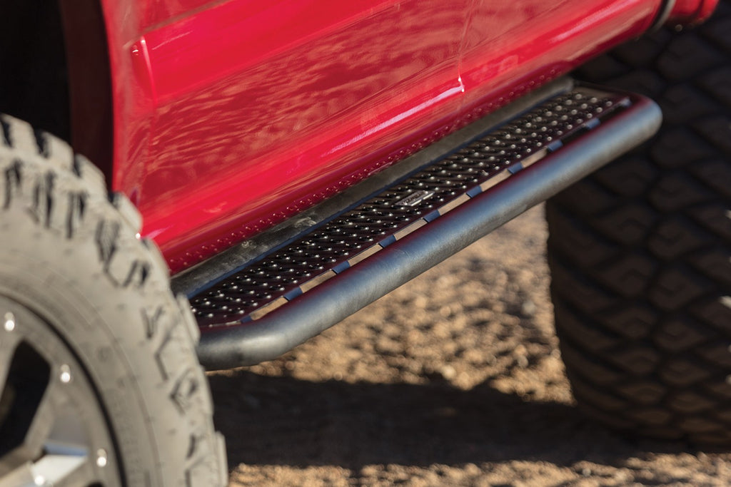 Dominator Xtreme D6 SideSteps With Mounting Bracket Kit Textured Black 2007-2021 Toyota Tundra Go Rhino
