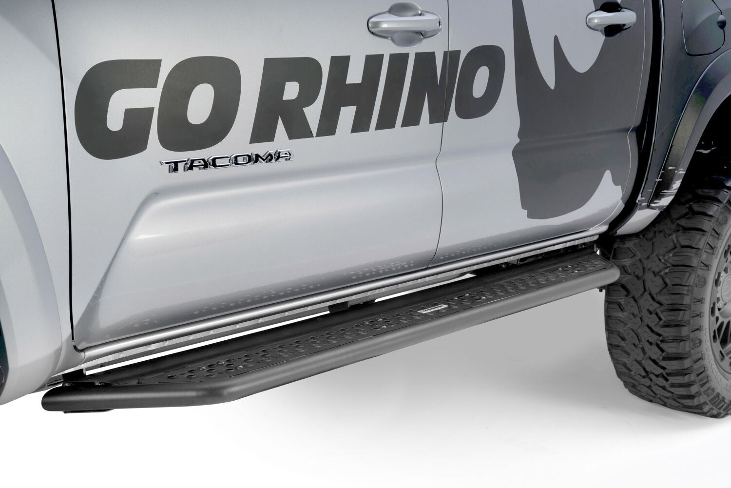 Dominator Xtreme D6 W/Rocker Panel Mounting Kit Textured Black For 2024-2026 Lexus GX550 2024-2026 Toyota Land Cruiser Go Rhino
