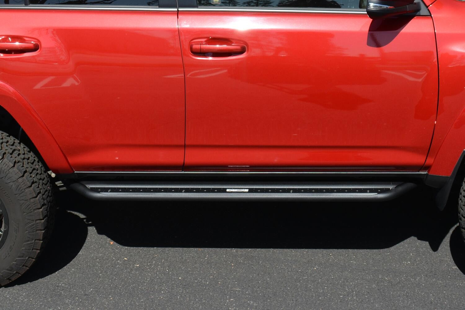 Dominator Xtreme DSS SideSteps With Mounting Bracket Kit Textured Black 2014-2024 Toyota 4Runner Go Rhino
