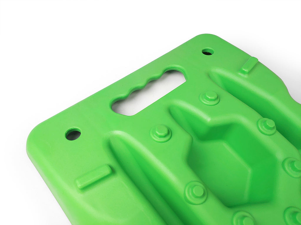 DV8-Offroad_RTB1-01GN_traction-board-green_angle4_72dpi_2K.jpg