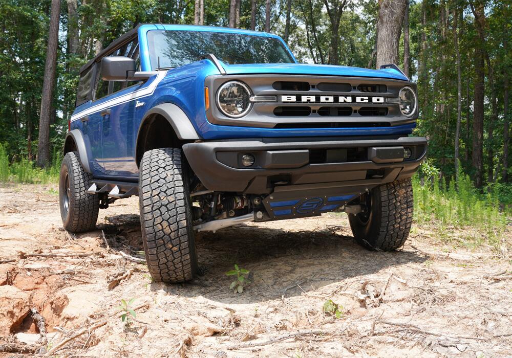 6 Inch Lift Kit 2021-2024 Ford Bronco 4-Door 4WD Non-Sport without Sasquatch Package Will not fit Sport, Badlands, Wildtrack, First Edition or Raptor submodels Superlift