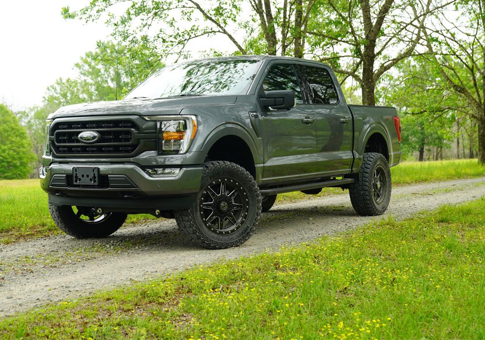 6 Inch Lift Kit 2021-2024 Ford F-150 non-Raptor 4WD without Tremor Package with Shadow Shocks Superlift