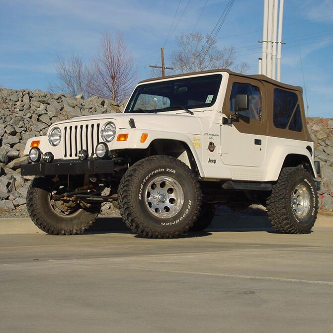 4 Inch Lift Kit 1997-2002 Jeep Wrangler TJ with Superlift Shocks Superlift
