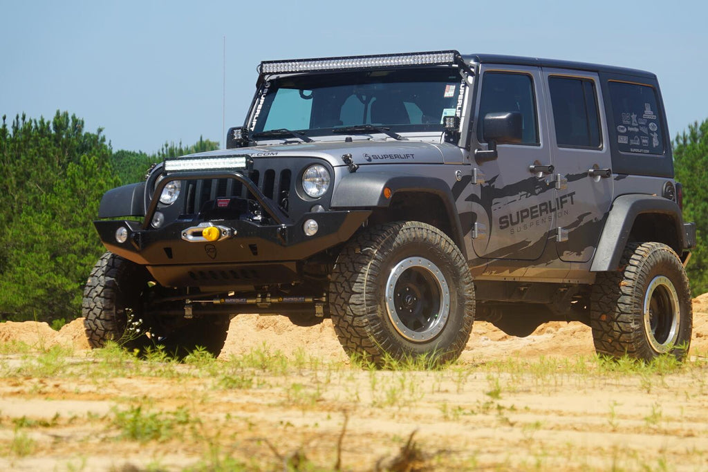 4 Inch Lift Kit 2007-2017 Jeep Wrangler JK Unlimited with Reflex Control Arms and Fox Shocks Superlift