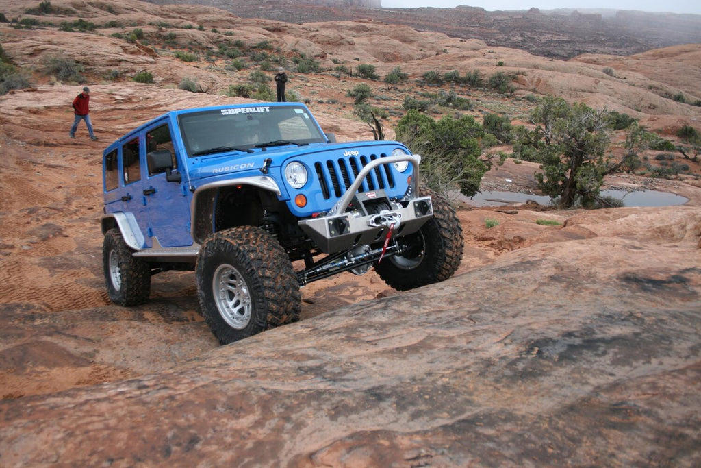 4 Inch Lift Kit 2007-2018 Jeep Wrangler JK Unlimited with Reflex Control Arms and Superlift Shocks Superlift