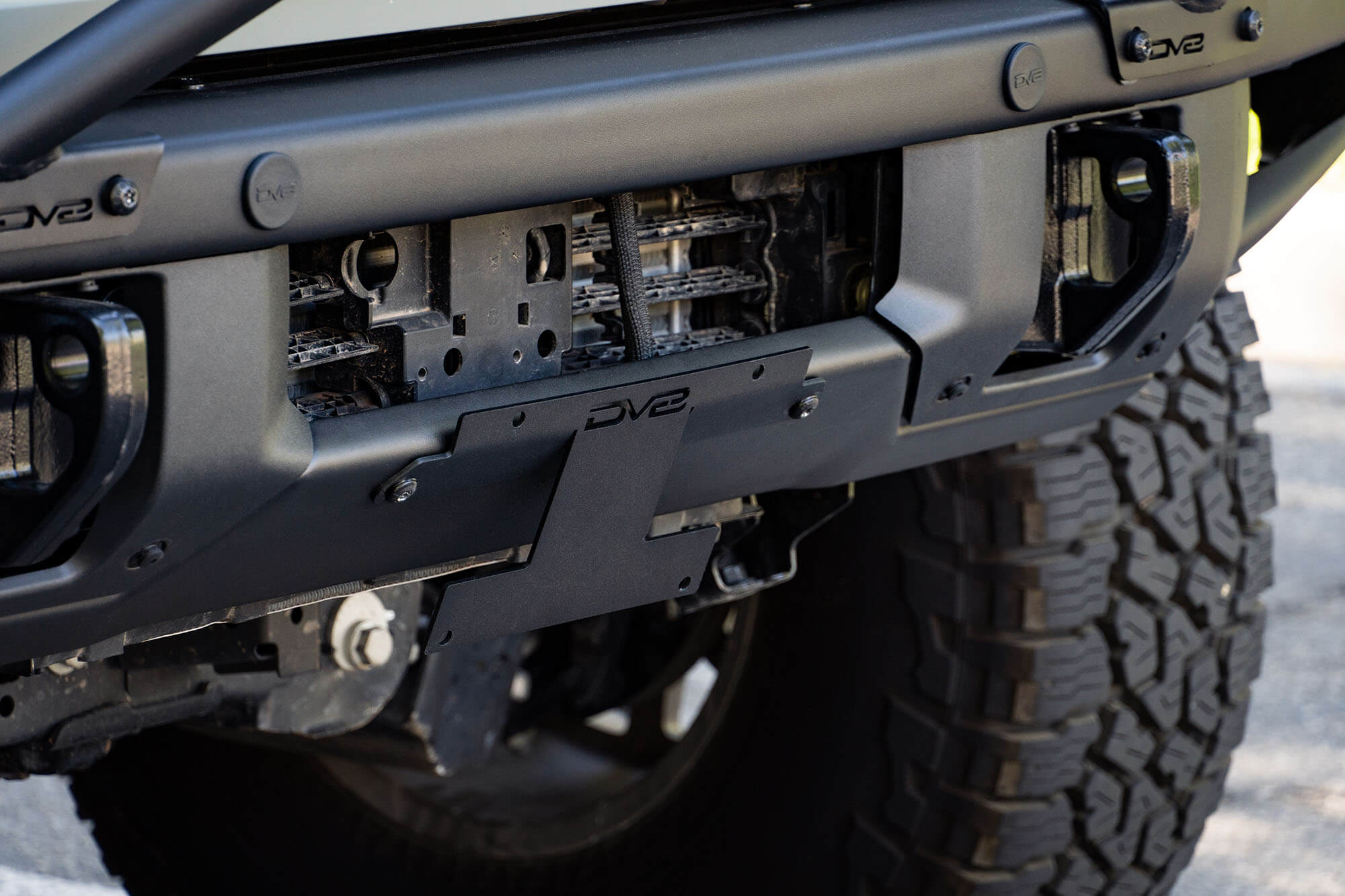 LPBR-01_On Vehicle (11).jpg
