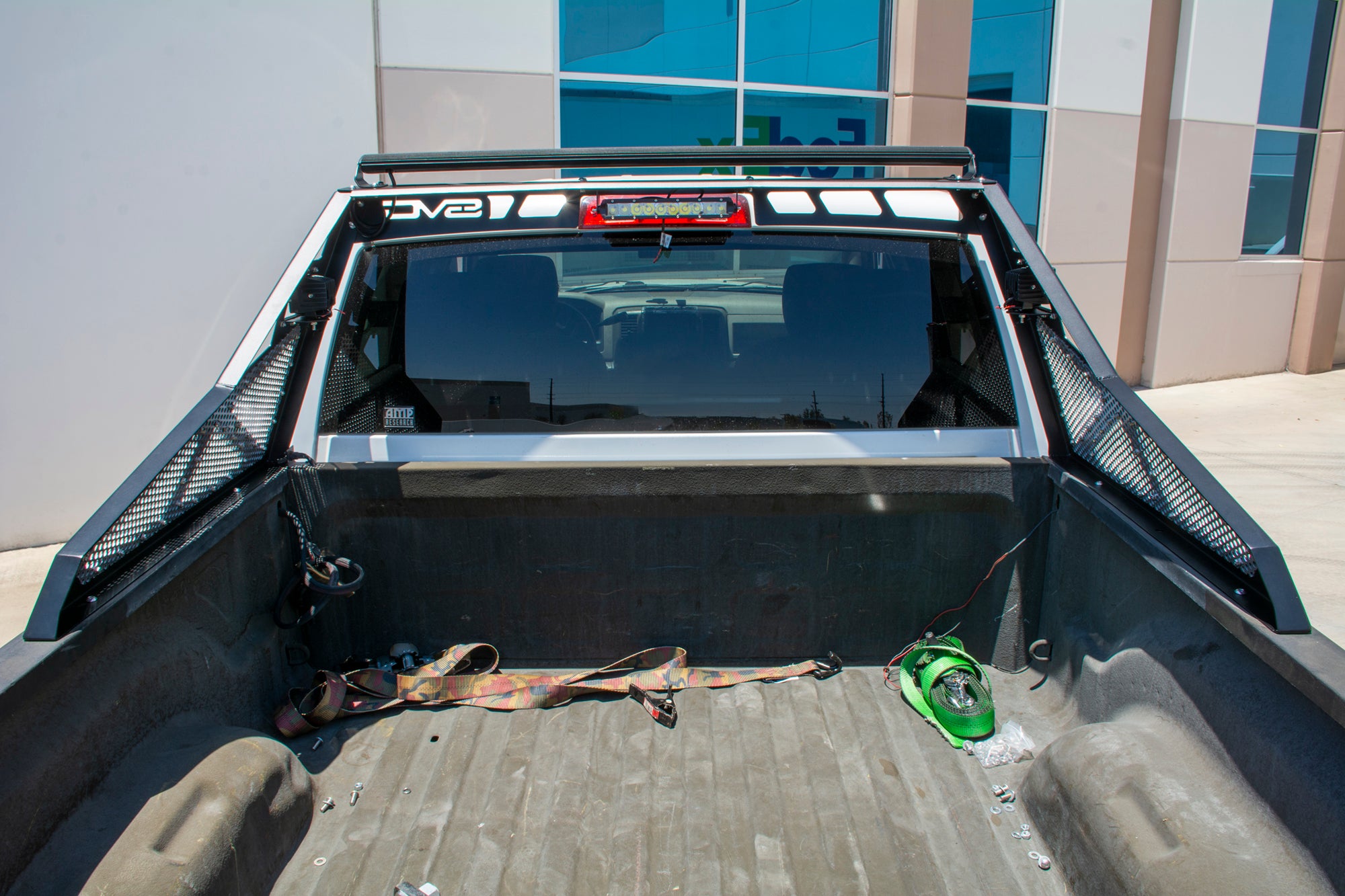 RRDR2-01_on vehicle(4).jpg