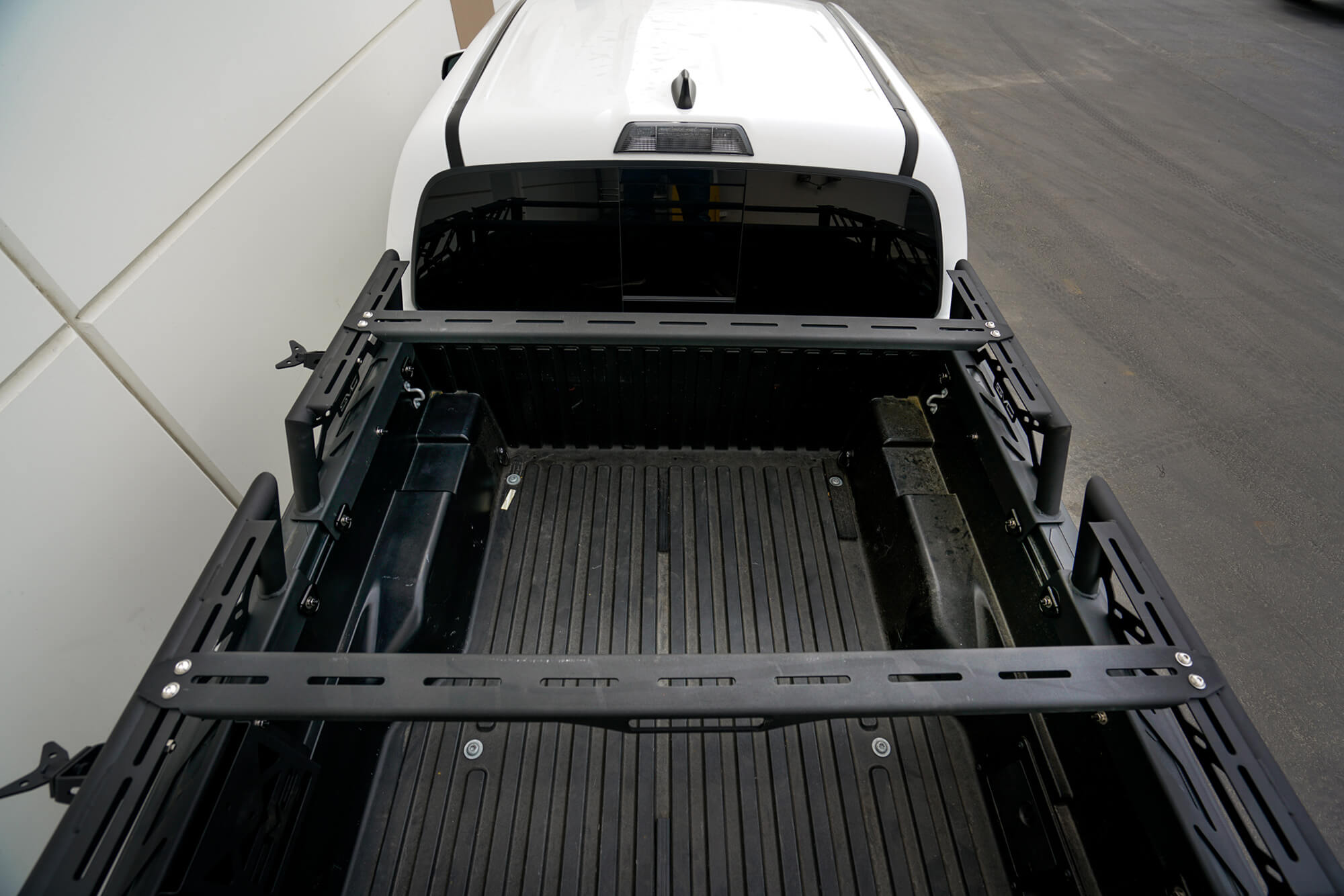RRUN-01_on vehicle (10).jpg