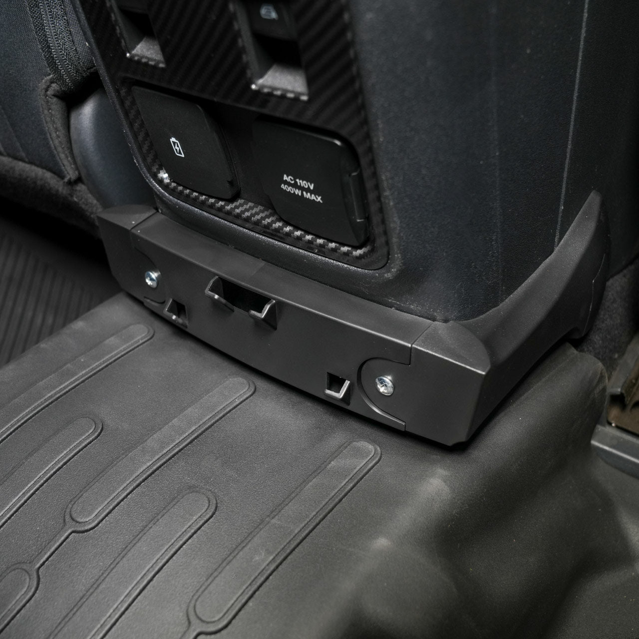 IAG-ACC-F3175-14.jpg
