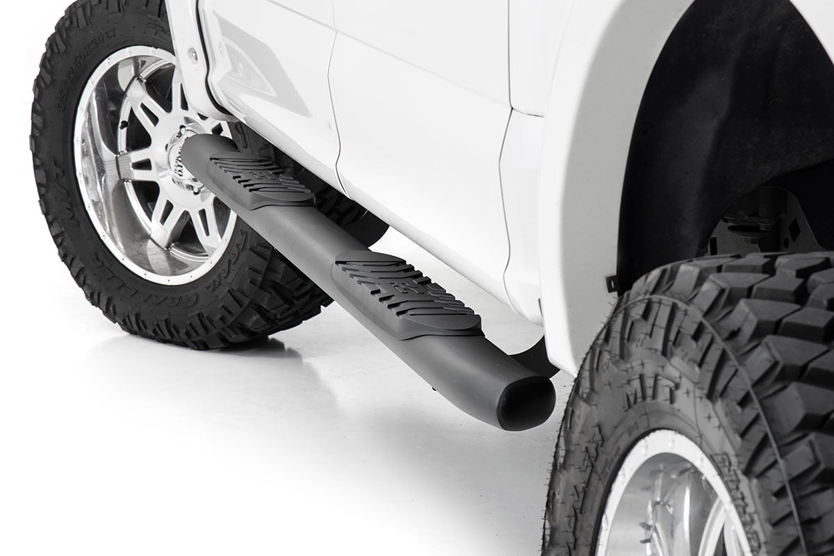 Oval Nerf Step | Crew Cab | Black | Ford F-150/Lightning/F-250/F-350/Raptor (15-26)