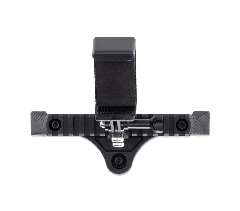 IAG-ACC-F3031-05.jpg
