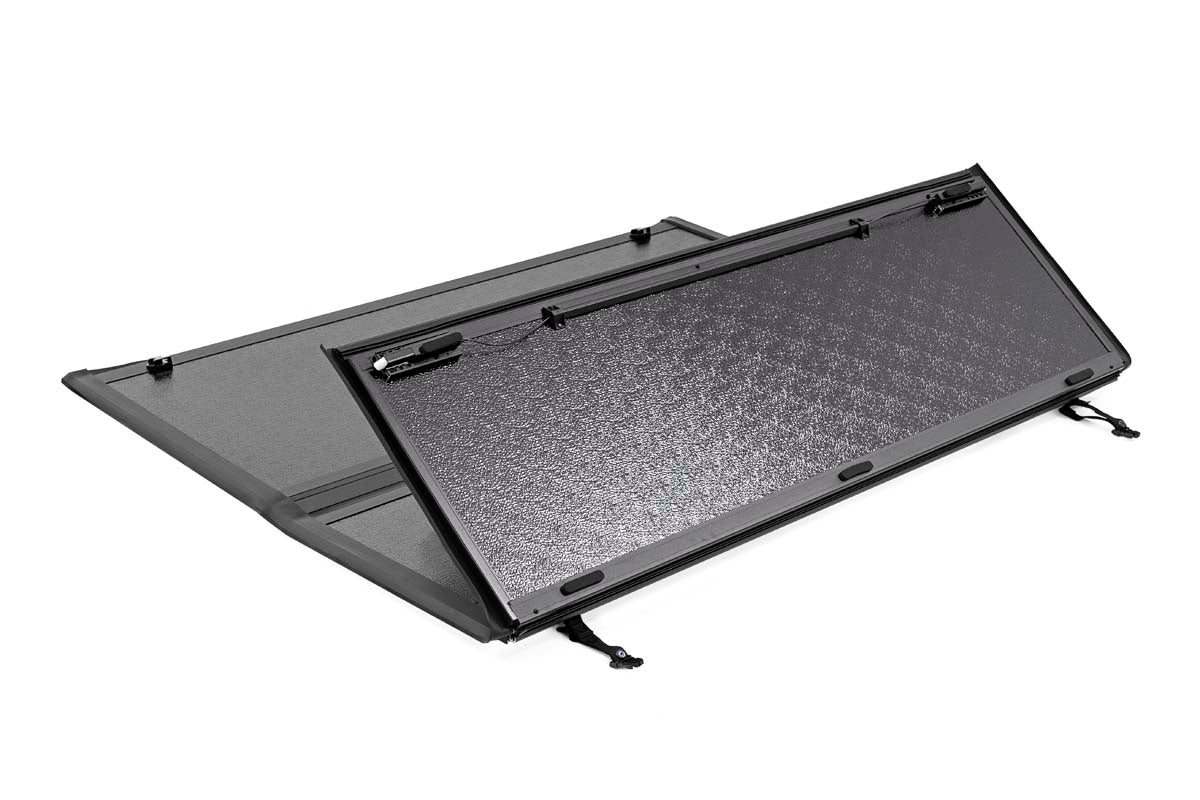 Hard Low Profile Bed Cover | 5'7" Bed | Toyota Tundra (07-21)